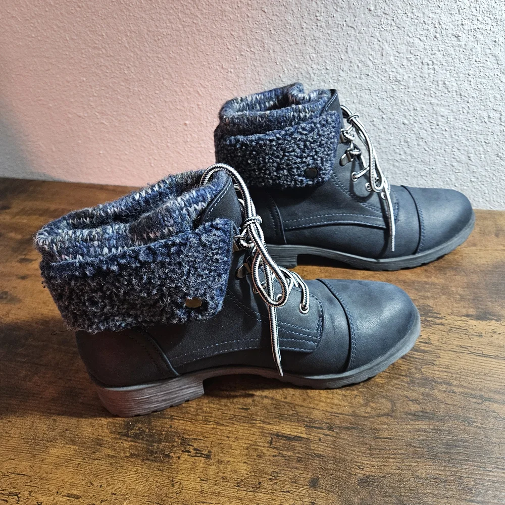 White Mountain Sandro‎ Boot With Knit Cuff Women's Size 8M